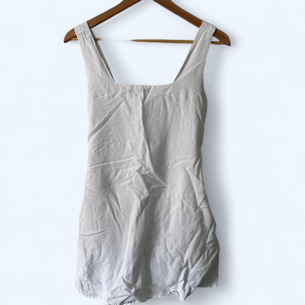 White Sleeveless Dress